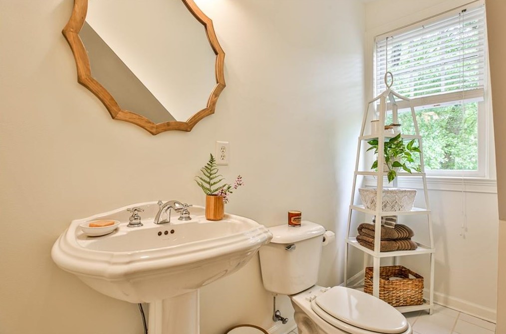 510 Adams St, Decatur GA  30030-5210 exterior