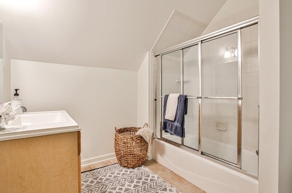 510 Adams St, Decatur GA  30030-5210 exterior