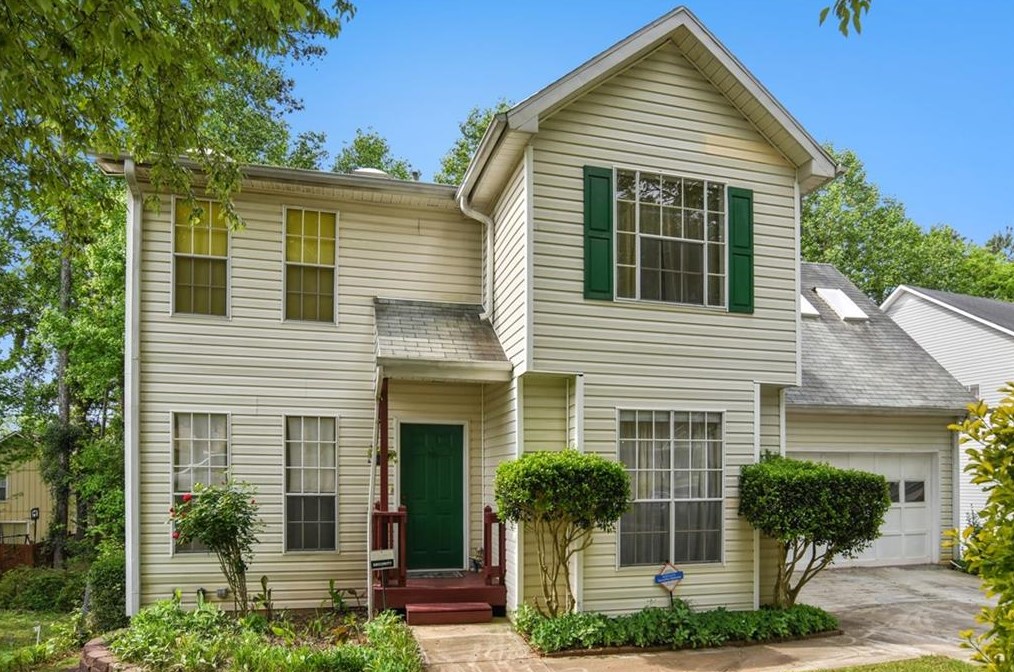 3227 Deer Pause Ln, Decatur, GA 30034-4895