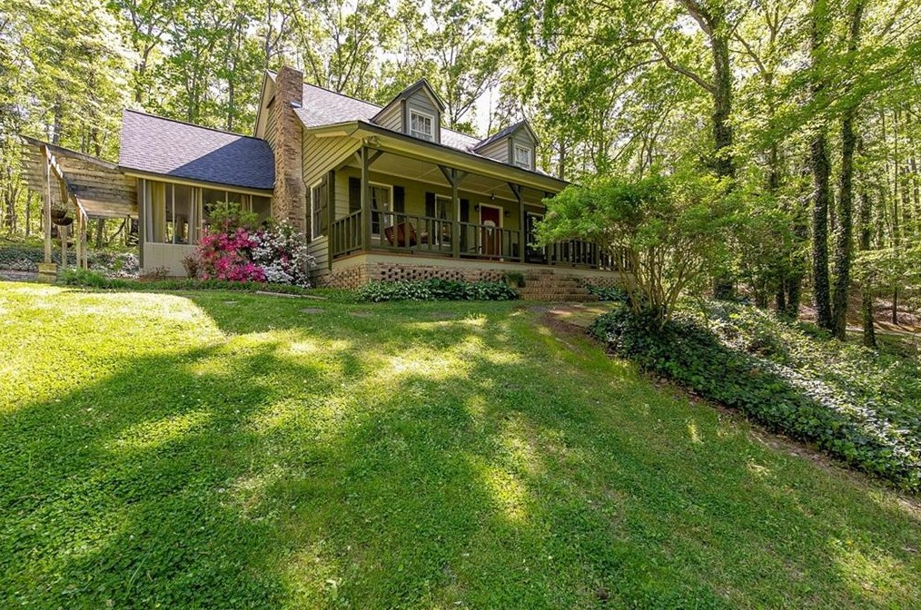 1160 Paulding Dr, Dallas, GA 30157-2560