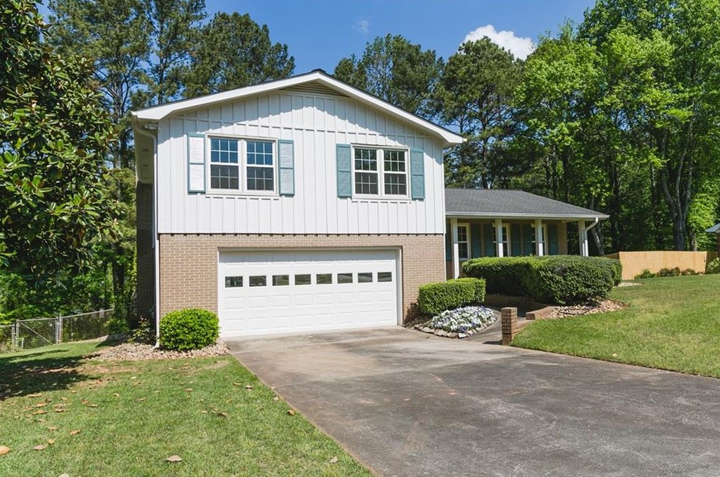 350 Wavetree Dr, Roswell, GA 30075-2927