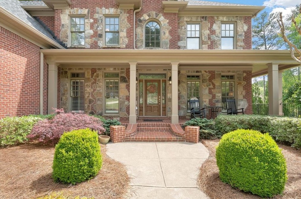 1425 Rolling Links Dr, Alpharetta, GA 30004-8235