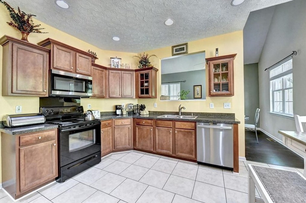 4461 Dogwood Farms Dr, Decatur GA  30034-6305 exterior