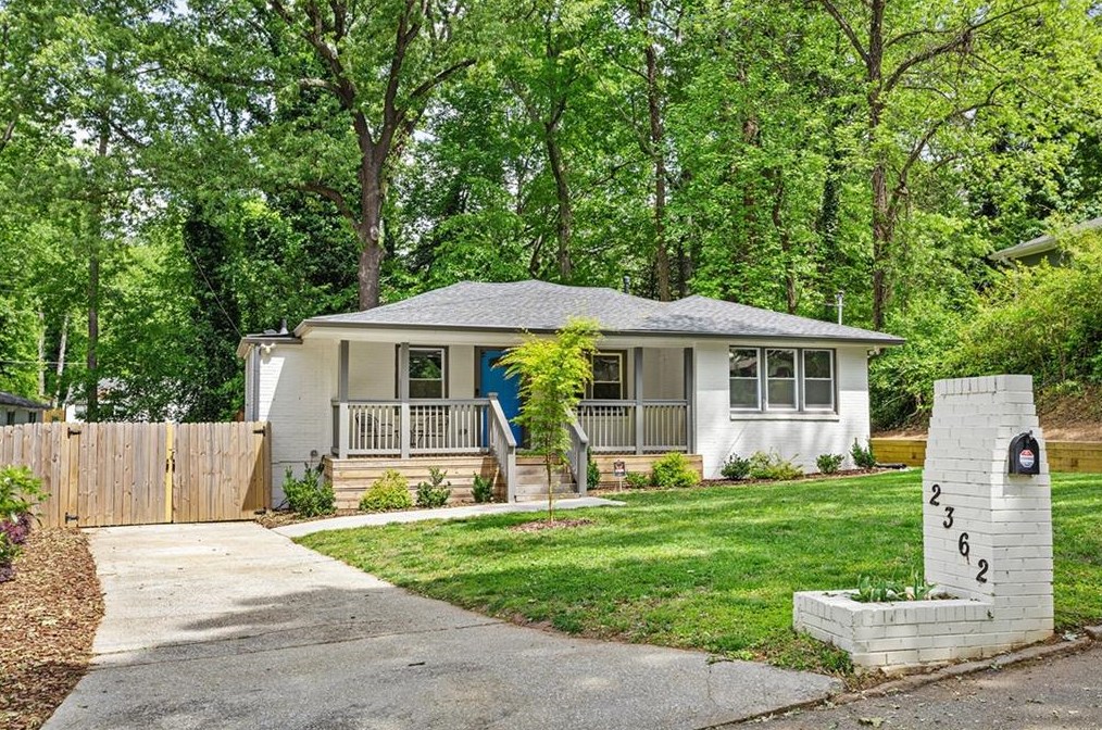 2362 Marion Cir, Decatur GA  30032-4057 exterior