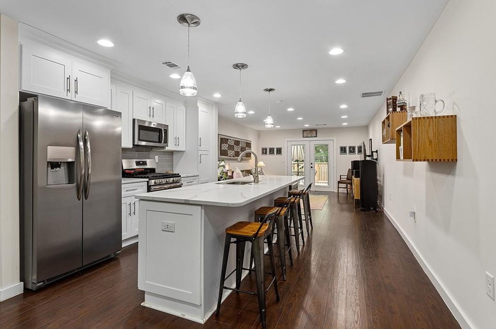 2362 Marion Cir, Decatur GA  30032-4057 exterior