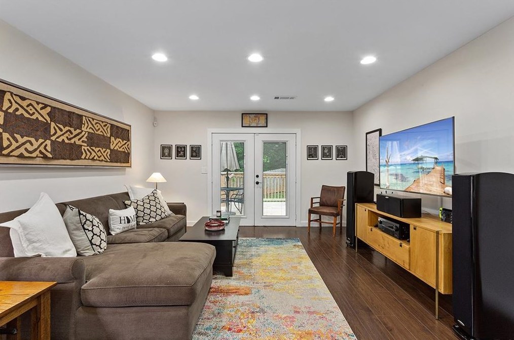 2362 Marion Cir, Decatur GA  30032-4057 exterior