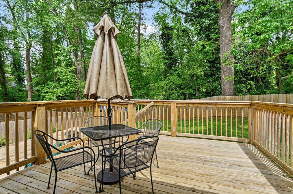 2362 Marion Cir, Decatur GA  30032-4057 exterior