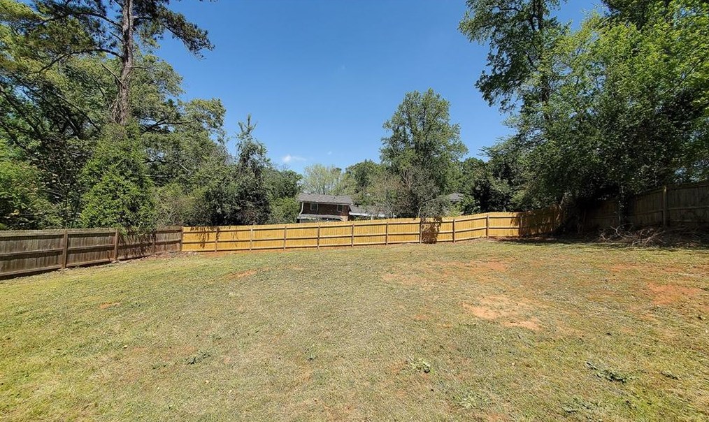 4041 Brookcrest Cir, Decatur GA  30032-3820 exterior