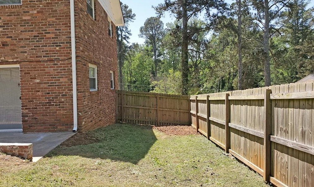 4041 Brookcrest Cir, Decatur GA  30032-3820 exterior