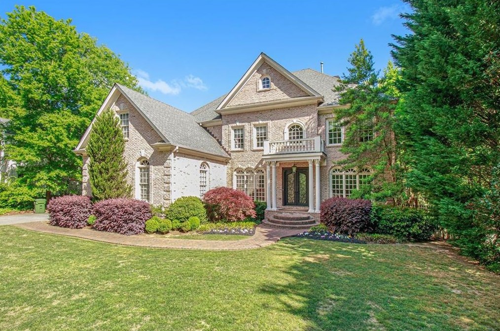 716 Mountain Dr, Atlanta, GA 30342-3906