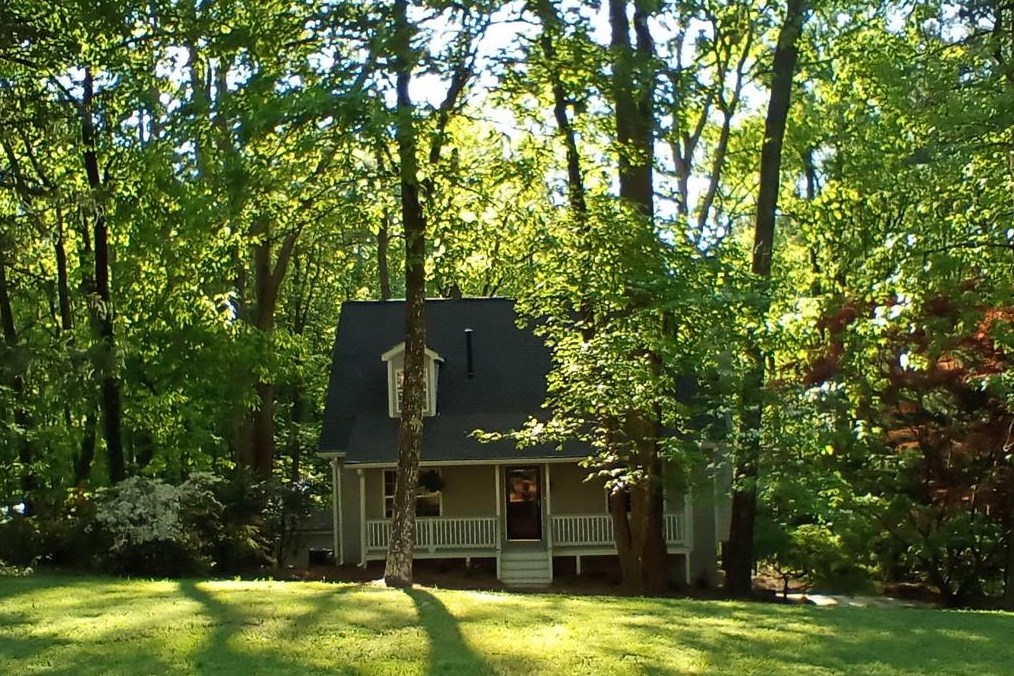 565 Bells Ferry Pl, Acworth, GA 30102-2533