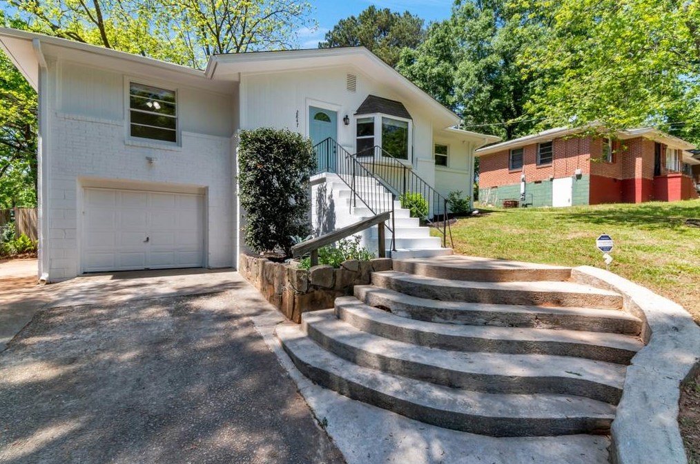 2847 Reveille Cir, Atlanta, GA 30316-4339