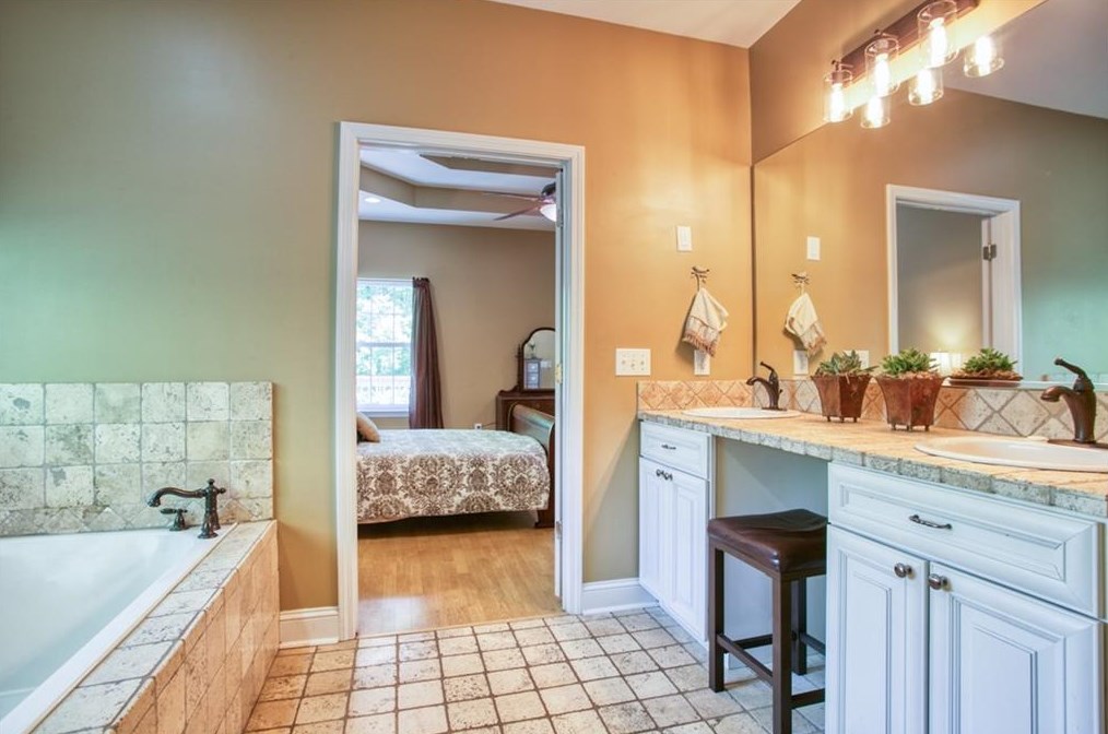 84 Hasty Path, Dallas GA  30157-8107 exterior