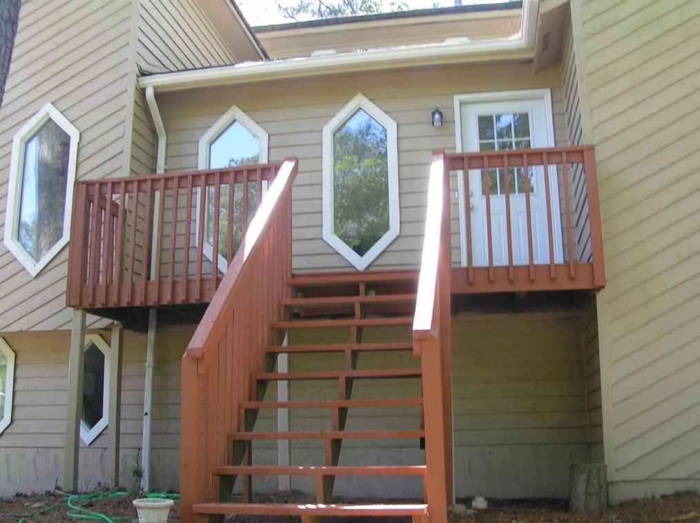2266 Tapanzee Ln, Lawrenceville GA  30044-5008 exterior