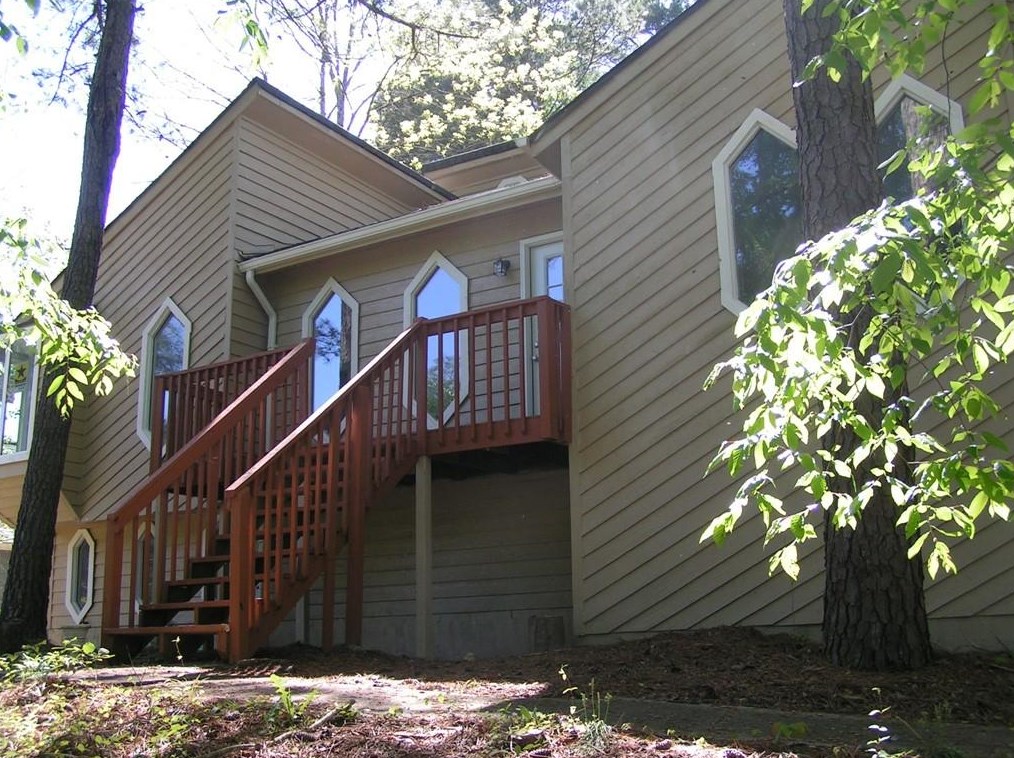 2266 Tapanzee Ln, Lawrenceville GA  30044-5008 exterior