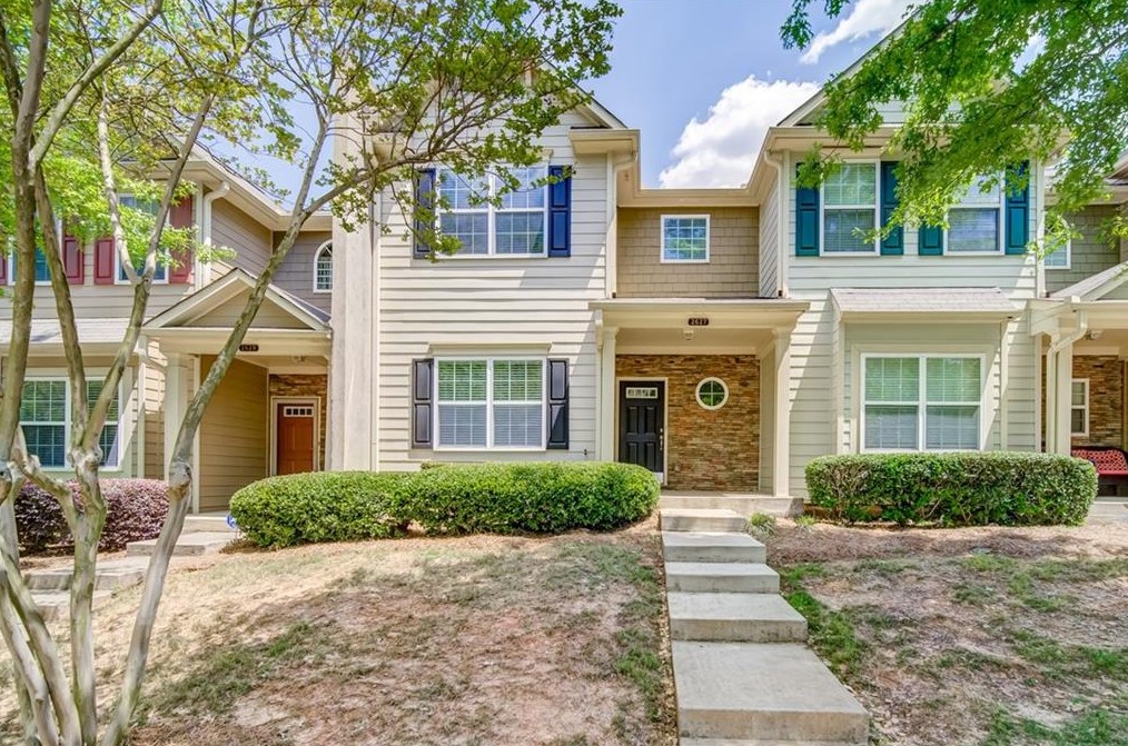 2627 Cedar Dr, Lawrenceville, GA 30043-1325