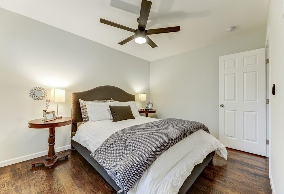 1893 Winthrop Dr, Atlanta GA  30331-1713 exterior