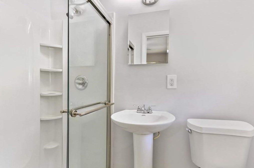 1723 Carter Rd, Decatur GA  30032-3505 exterior