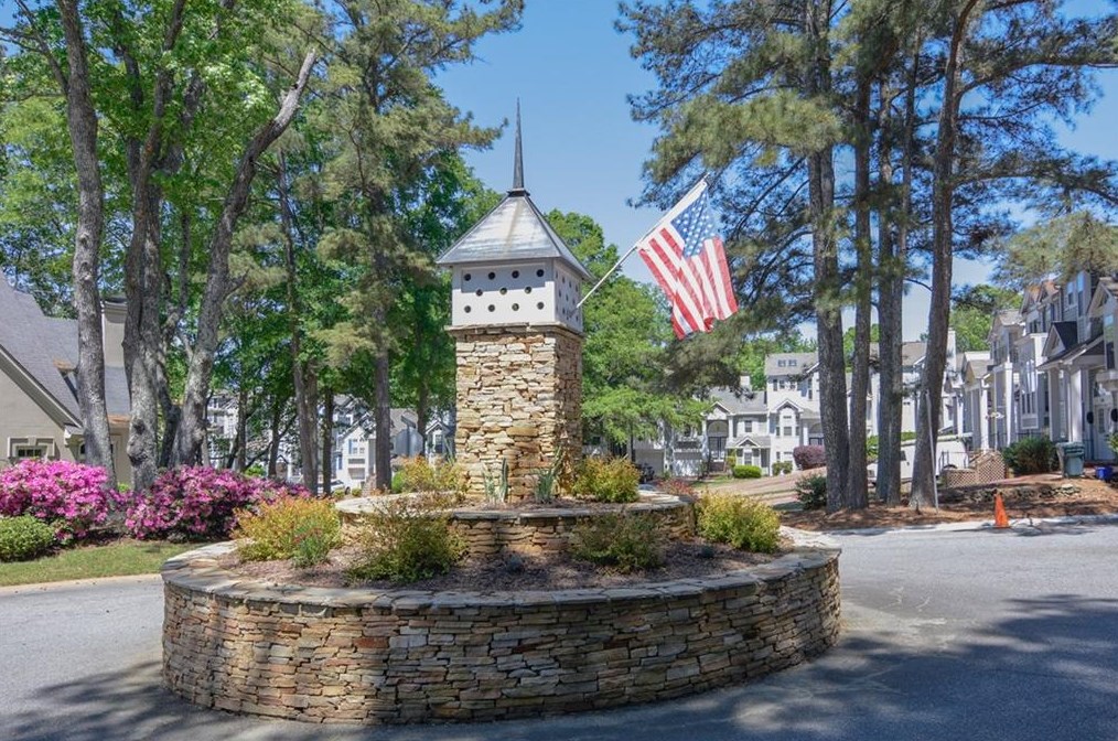 2310 Goodwood Blvd, Smyrna GA  30080-8207 exterior