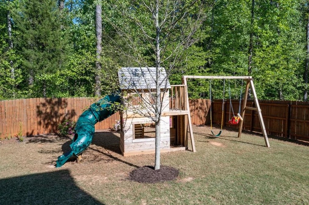 789 Springs Crest Dr, Dallas GA  30157-6595 exterior