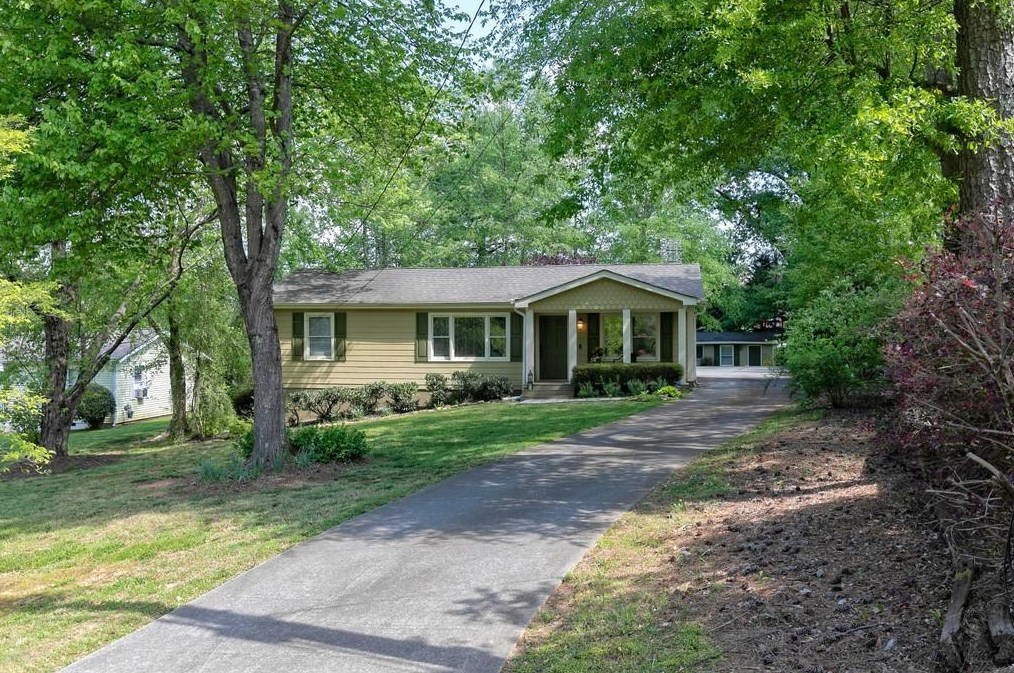 1906 Maple Dr Nw, Kennesaw, GA 30144