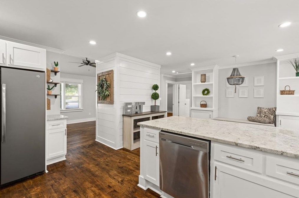 3235 Concord Cir, Smyrna GA  30080-4306 exterior