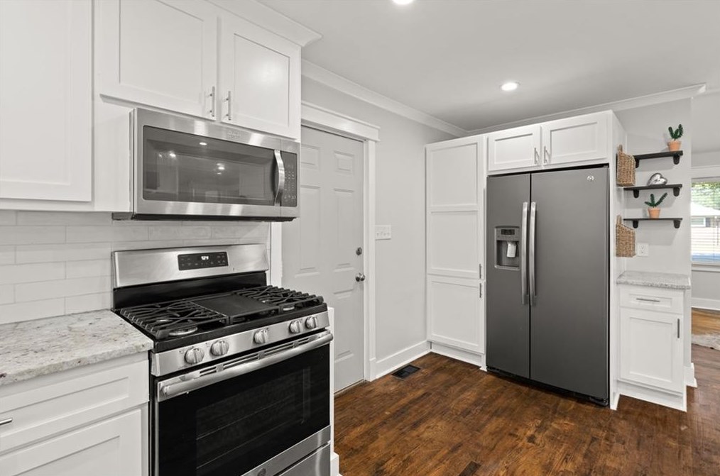 3235 Concord Cir, Smyrna GA  30080-4306 exterior