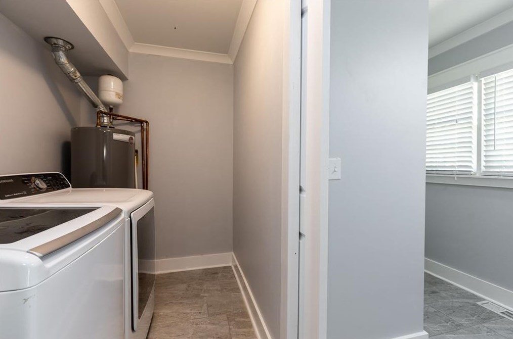 3235 Concord Cir, Smyrna GA  30080-4306 exterior