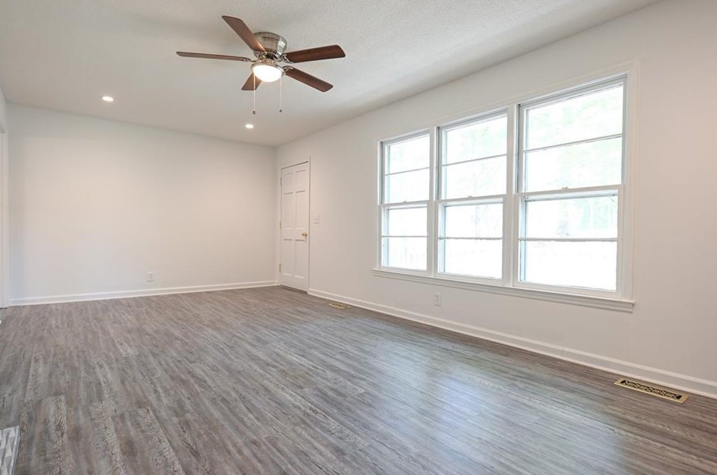 367 Sam Brown Blvd, Commerce, GA 30529