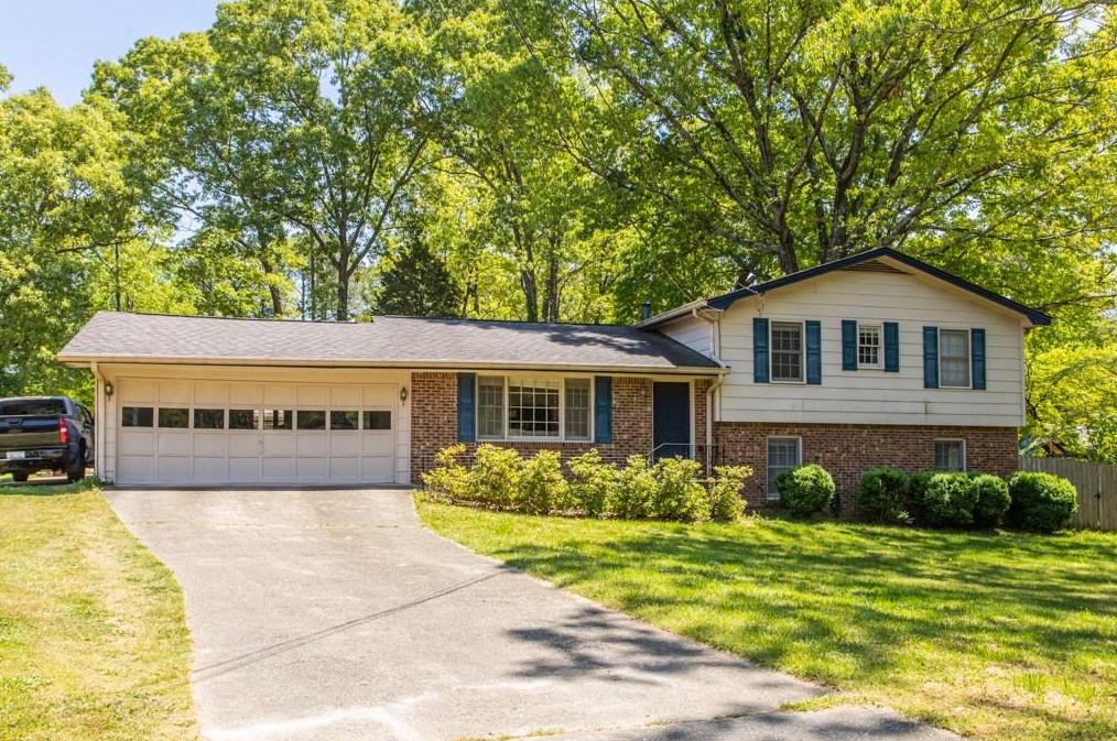 862 Taliferro Ct Sw, Lilburn, GA 30047
