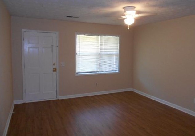 129 Kimberly Way Sw #131, Marietta, GA