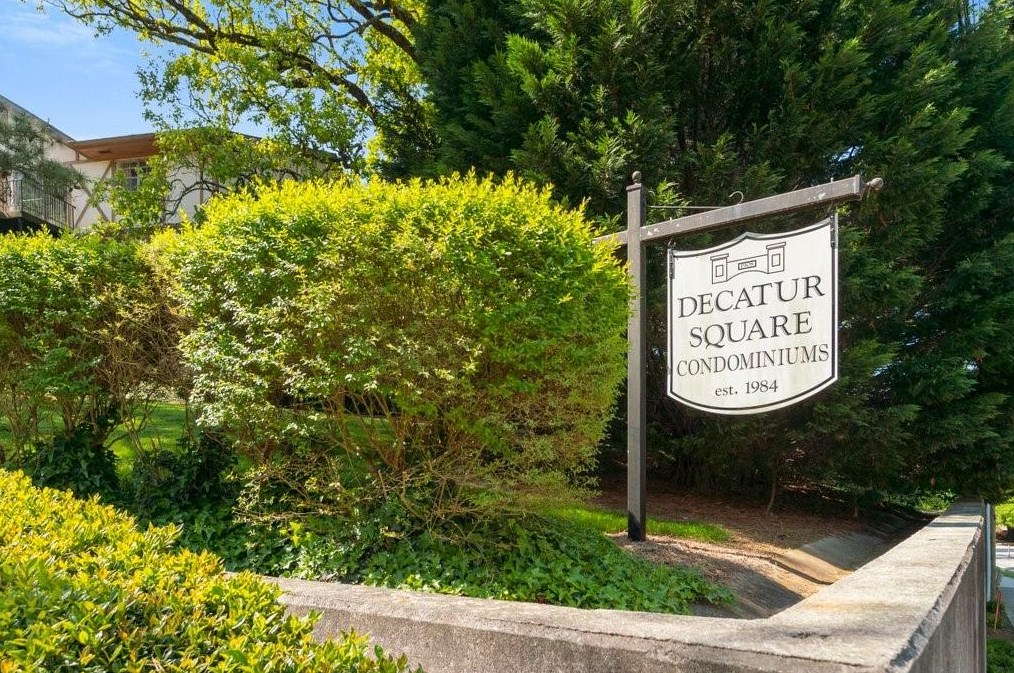 1231 Church St, Decatur GA 30030-1558 exterior