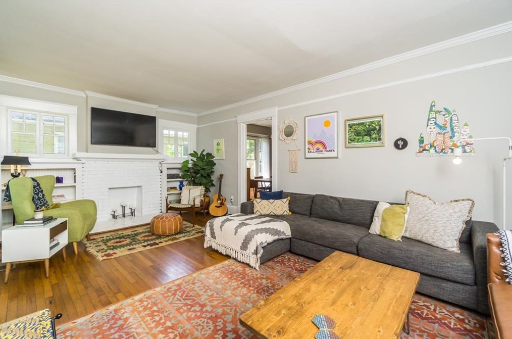 118 4th Ave, Decatur GA  30030-4849 exterior