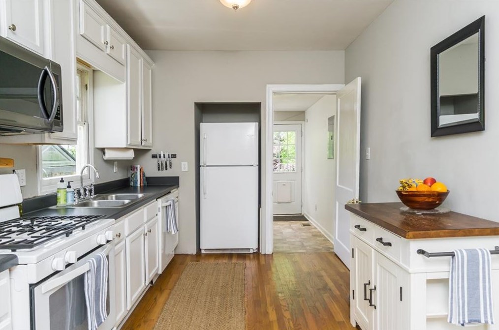 118 4th Ave, Decatur GA  30030-4849 exterior