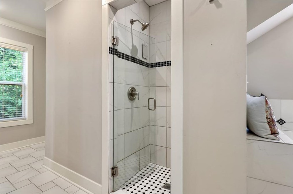 3410 Glenwood Rd, Decatur GA  30032-4408 exterior