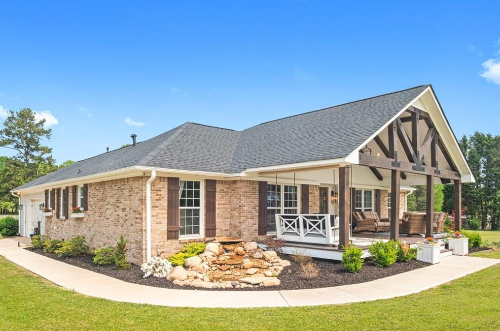 620 Tri County Rd, Brooks, GA 30205