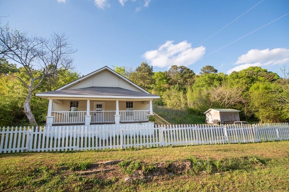 4952 Fairmount Hwy, Calhoun, GA 30701-3713