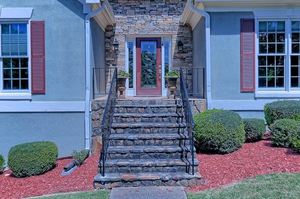 545 Wexford Hollow Run, Roswell, GA 30075-1490