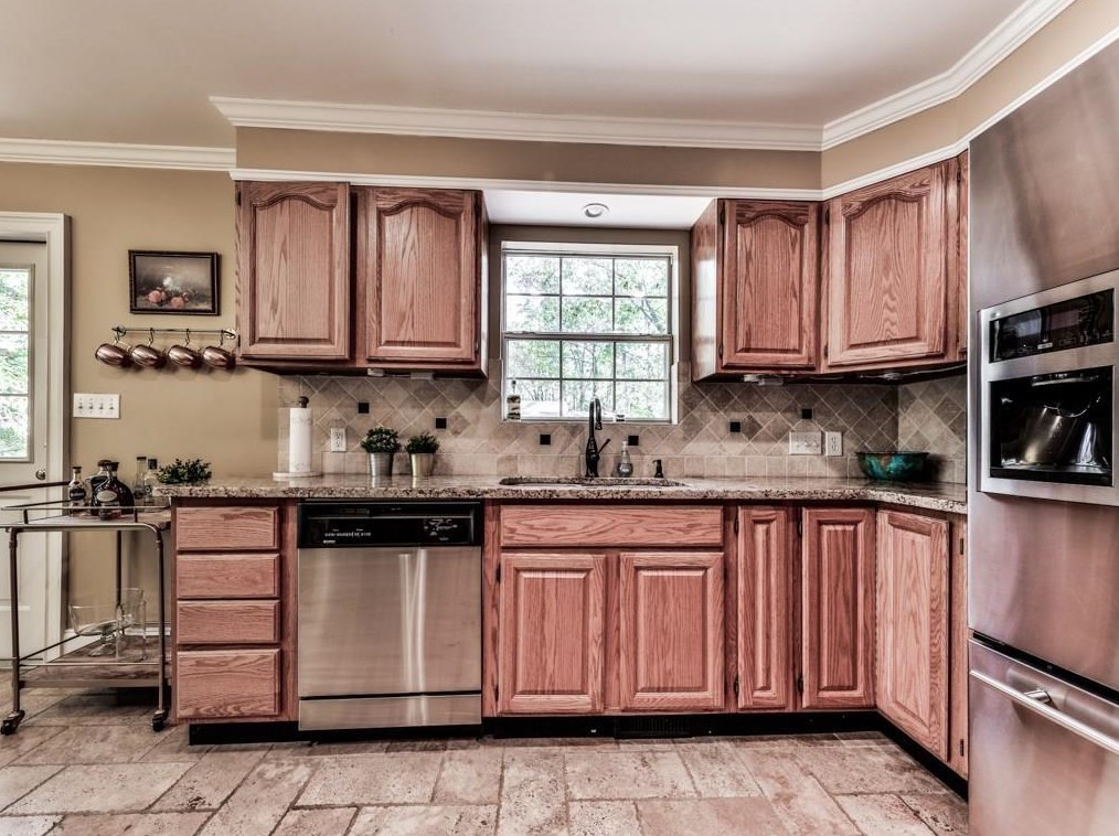 1154 Rolling Green Dr, Acworth, GA 30102