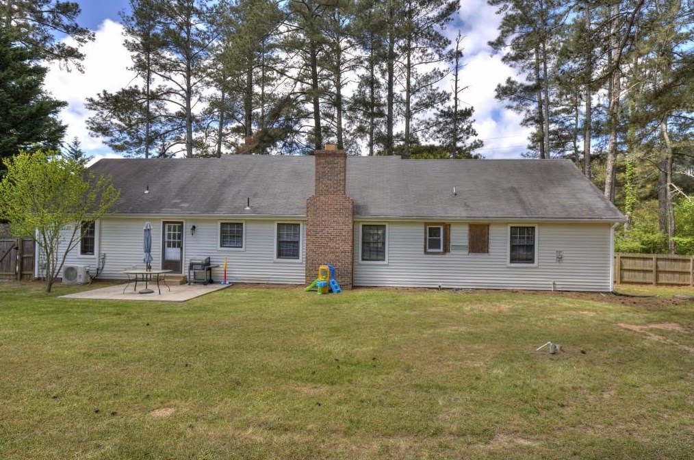 21 1st Ave, Dallas GA  30157-6378 exterior