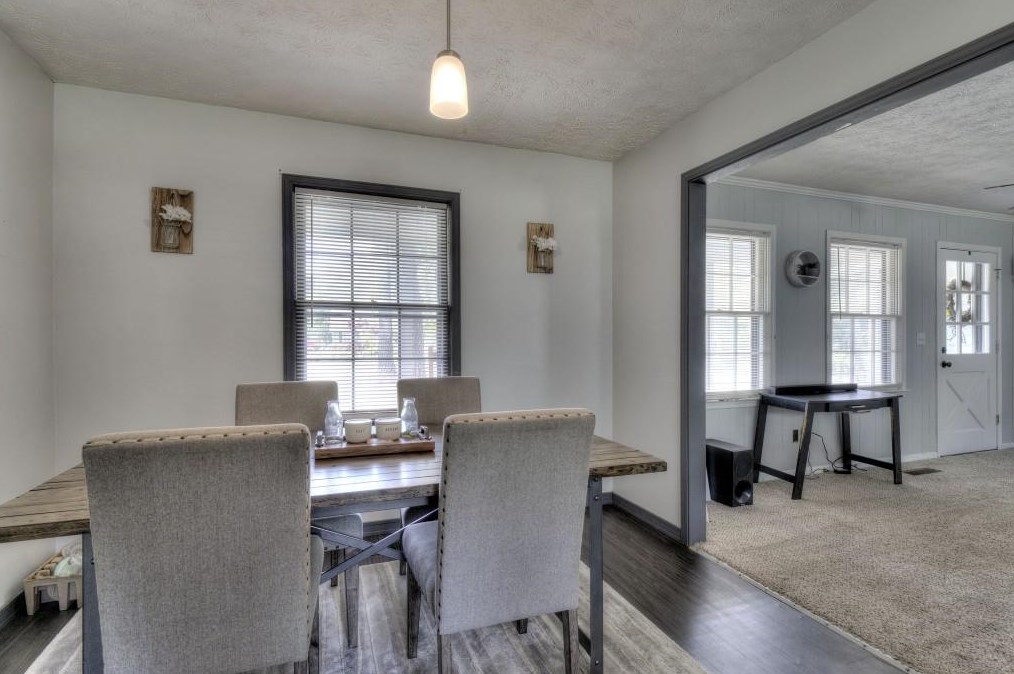 21 1st Ave, Dallas GA  30157-6378 exterior