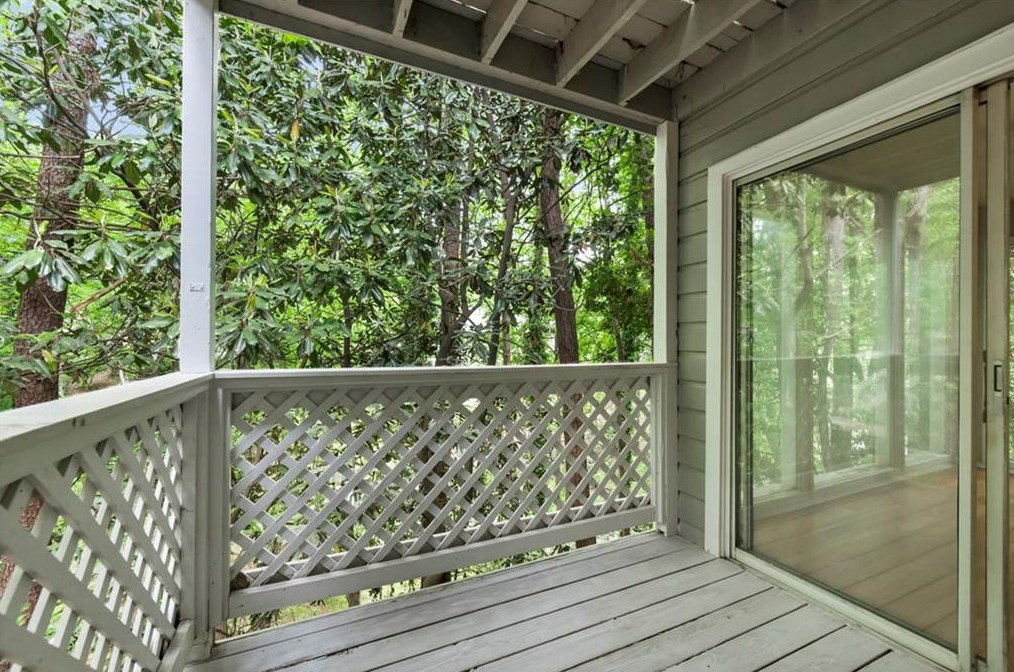 707 Vicksburg Pl, Atlanta GA  30350-3006 exterior