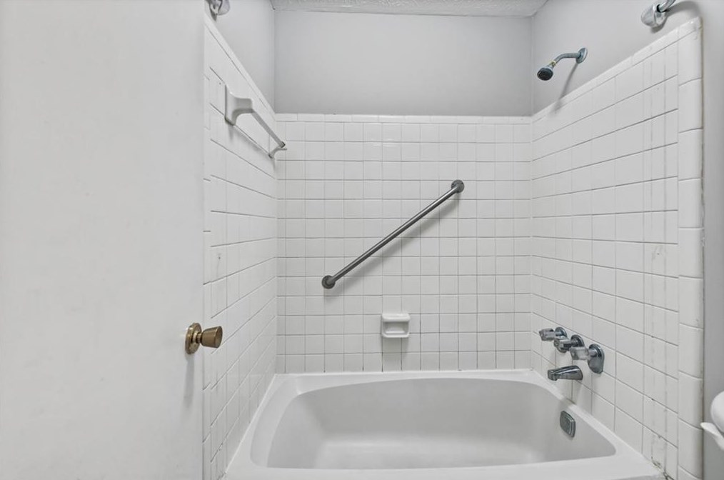 707 Vicksburg Pl, Atlanta GA  30350-3006 exterior