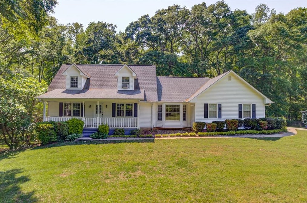 396 Wynn Dr, Hampton, GA 30228