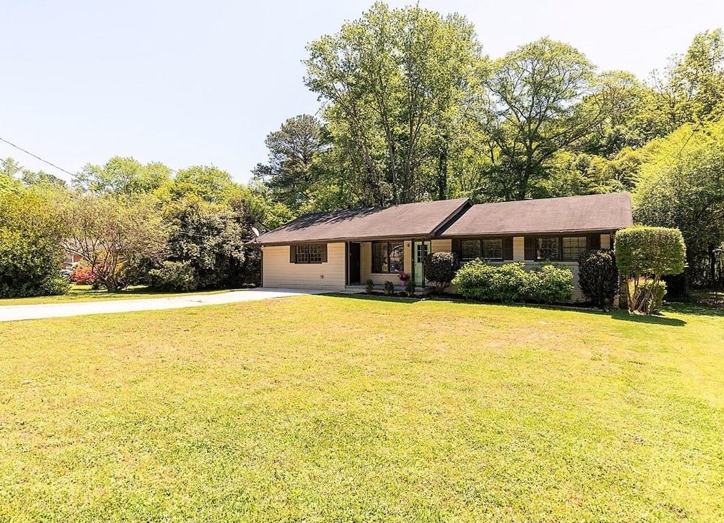 2865 Concord Dr, Decatur, GA 30033-5010