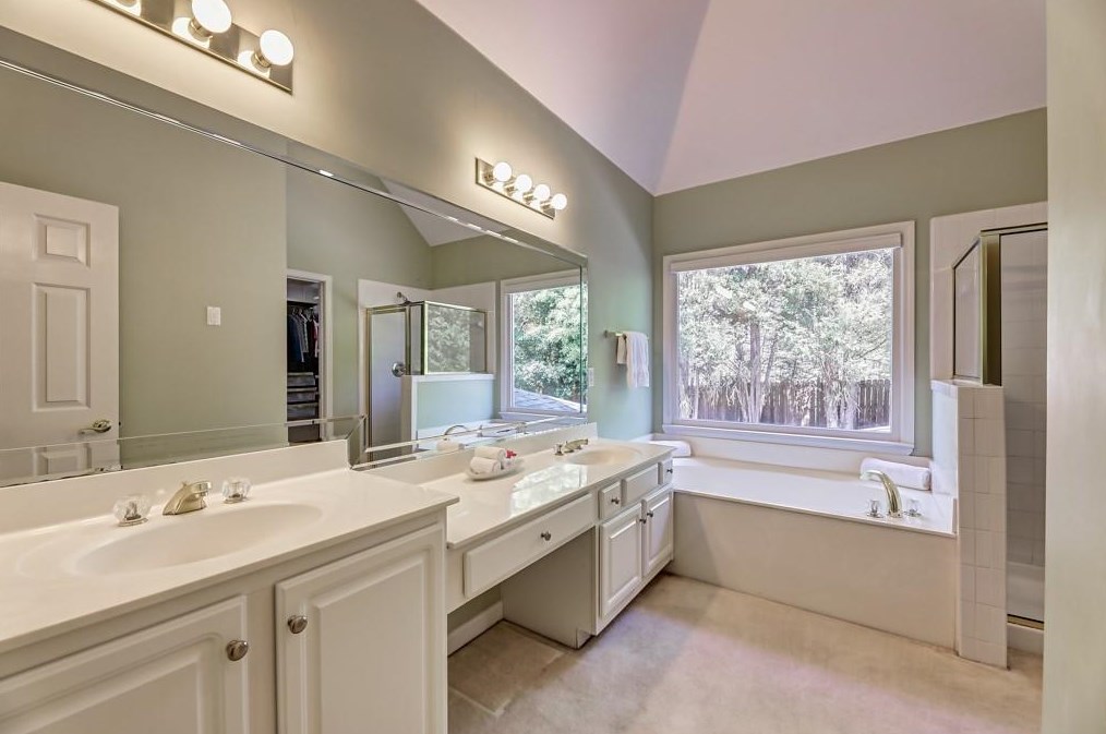 4303 Millside Ct, Smyrna GA  30080-6396 exterior