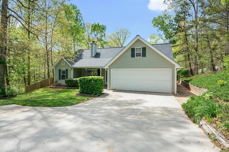 5768 Riley Farm Rd, Lula, GA 30554