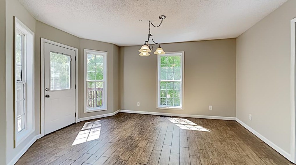 131 Adair Ct, Dallas, GA 30157-3827