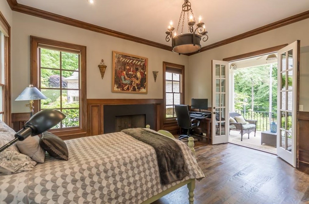 205 Worth Dr, Atlanta GA  30327-3443 exterior