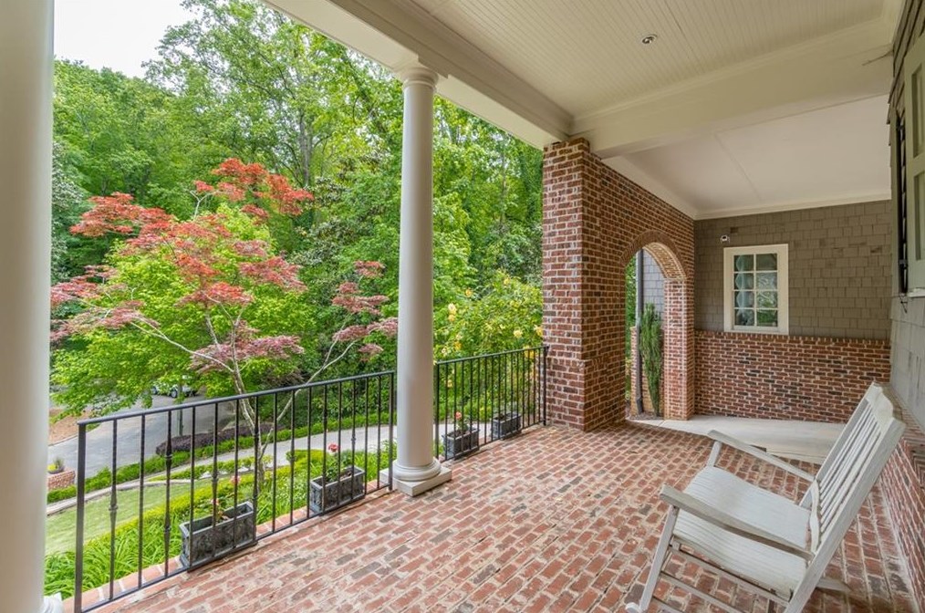 205 Worth Dr, Atlanta GA  30327-3443 exterior